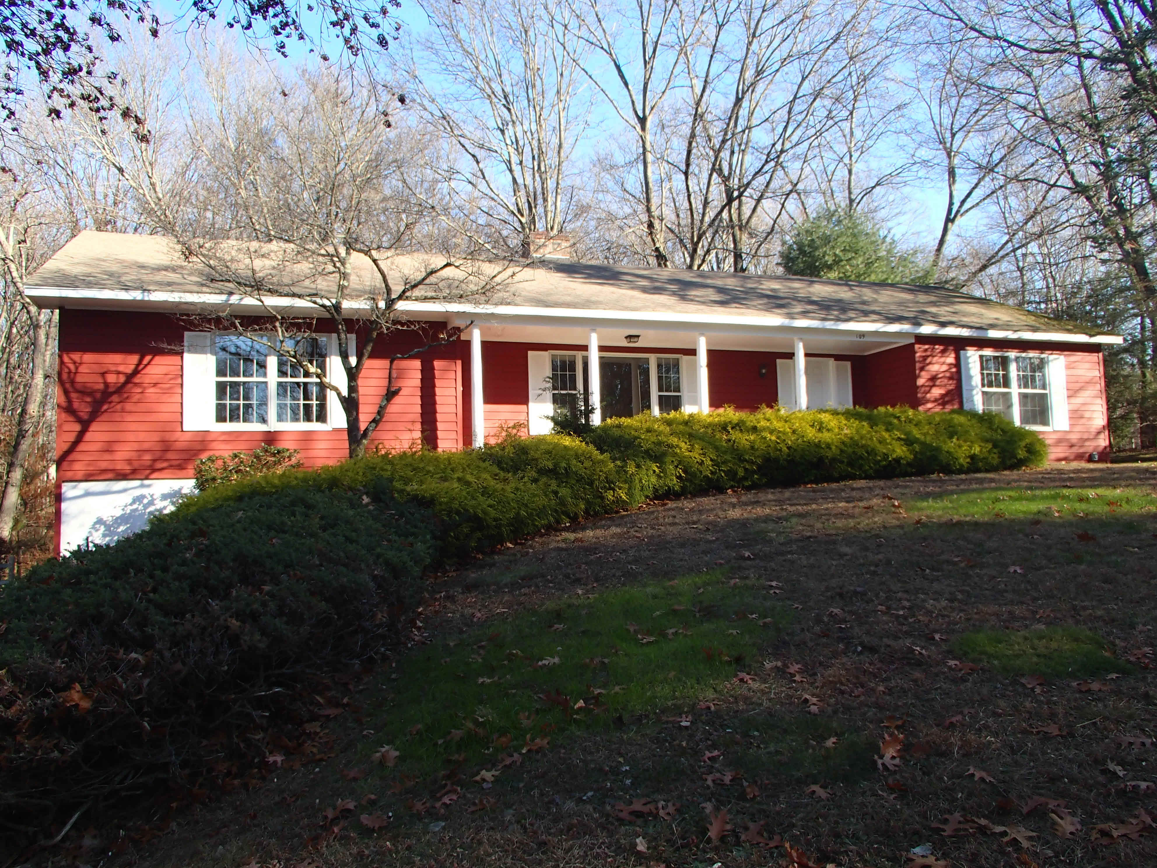 Building photograph for 109 BLUEBERRY HILL RD